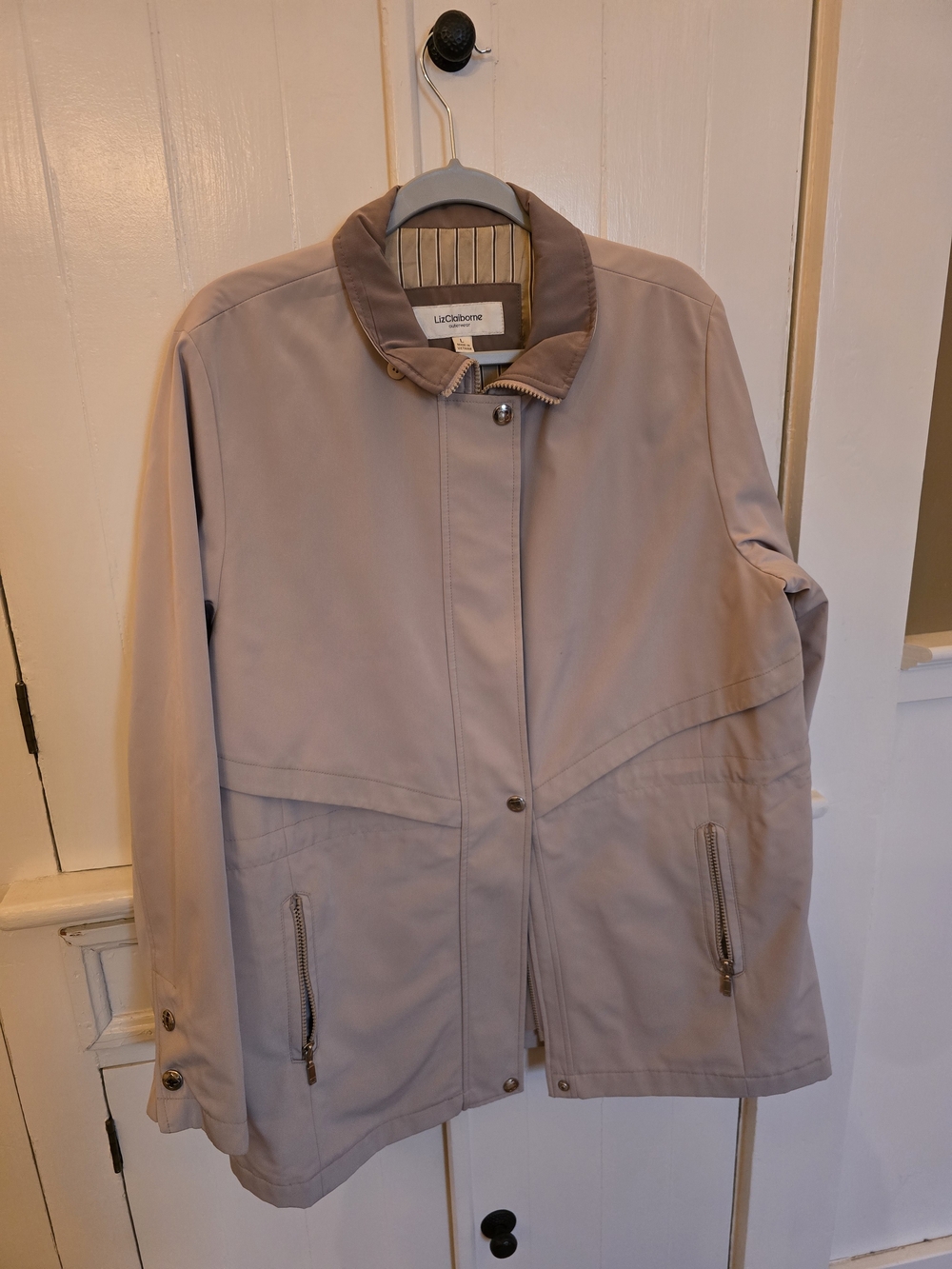 Liz Claiborne Light Taupe Utility Jacket with Contrast Collar